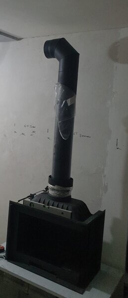 Semineu din fonta pe lemne Edna pe colt dreapta, cu 2 fete sticla laterale